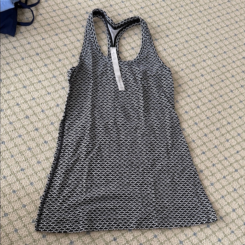 Lululemon Black and White Tank Top